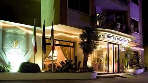 Silvano Hotel Diano Marina Ngoại thất bức ảnh